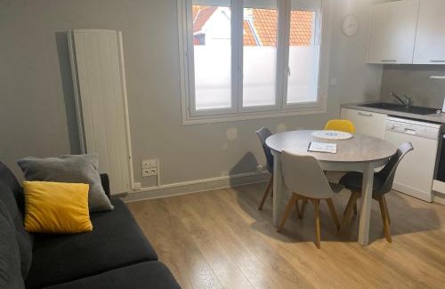 Etaples House | MOCY La Maison