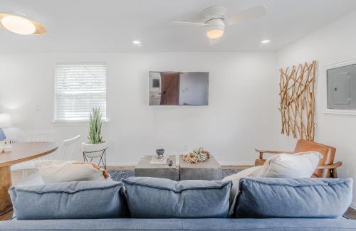 Little Elm House | Mod Guest House near Lake Lewisville Fire Pit Pet Friendly by Vacation Your Way