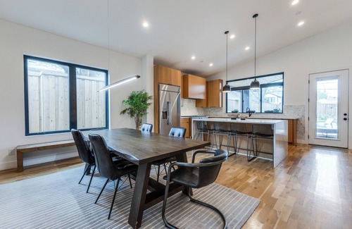 Lower Greenville House | Mod Squad- 5 Beds + Private Pool Vibes