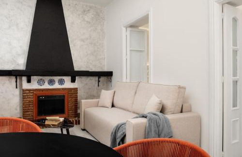 Torremolinos City Centre Apartment | Modern 1-Bed Apartment with Wi-Fi