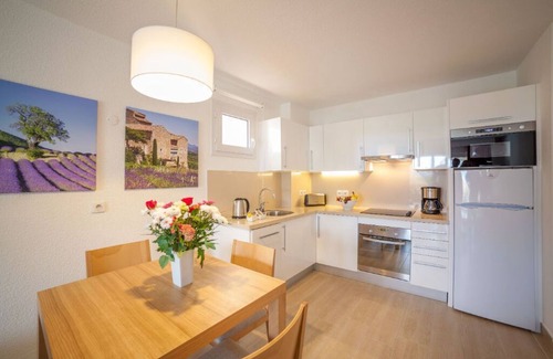 Mougins Condo | Modern 1-Bed Apartment | Mougins Resort | Sleeps 4