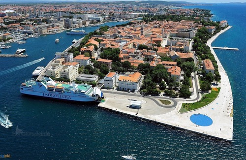 Kukljica Villa | MODERN 1 BED. APARTMENT/STUNING SEAVIEW VILLA IN CROATIA!