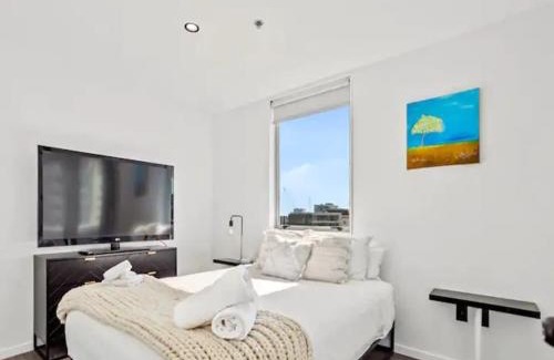 Newton Apartment | Modern 1 Bedroom in Auckland Central Zodiak Stays