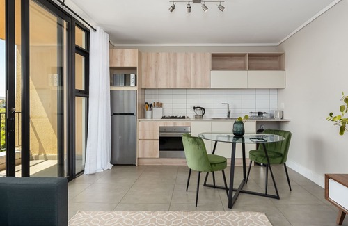 Century City Apartment | Modern 1-Bedroom With Wetland Views | Netflix