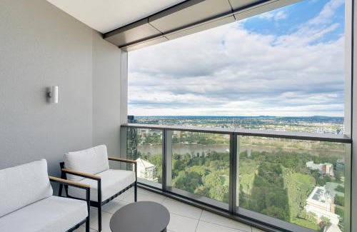 Brisbane Central Business District Apartment | Modern -1 BR Stay in Queen's Wharf Walk to Casino