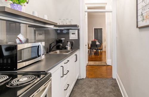 Hamilton Apartment | Modern 1 Double bed Apartment in James South Area