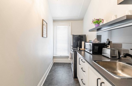 Hamilton Apartment | Modern 1 Double bed Apartment in James South Area