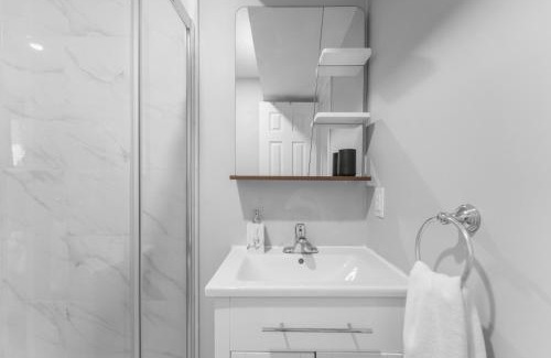 Pickering Apartment | Modern 2-Bed, 2-Bath BSMT suite with Pvt Entrance Free Parking and Wi Fi