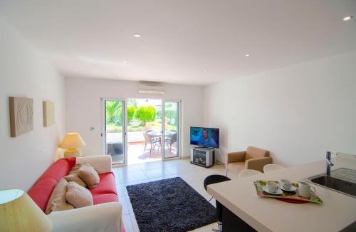 Vale do Lobo Apartment | Modern 2 Bed Apartment Vale do Lobo