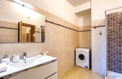 Appio Latino Apartment | Modern 2 bed flat in San Giovanni