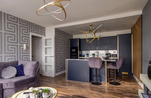 Manchester City Centre Apartment | Modern 2-Bed Penthouse with 23rd Floor Stunning View