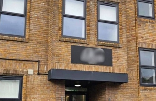 West Finchley Apartment | Modern 2-Bedrooms/2-Bathrooms in Finchley