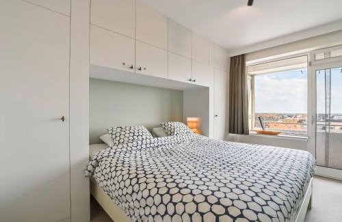 Blankenberge Apartment | Modern 2-bedroom flat with sea views