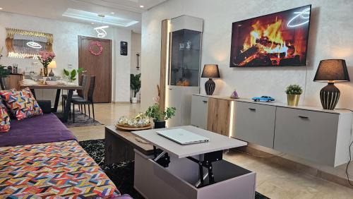 Casablanca Apartment | Modern 2BR, 2BA Apartment with Sunny Balcony & Walk-In Closet, Premium Stay in Maârif