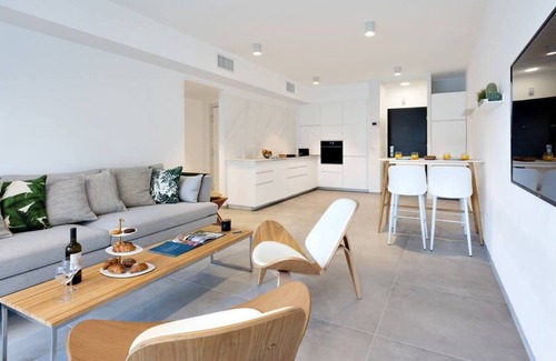 Tel Aviv Apartment | Modern 2BR Apartment in Rothschild Boulevard by HolyGuest
