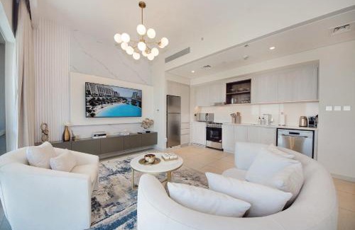 Dubai Apartment | Modern 2BR Apartment - Vida Residences Creek Beach - Creek Beach Access
