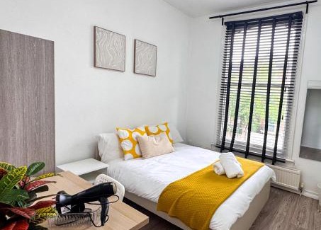 Brownswood Apartment | Modern 2BR Finsbury Park - 15 mins to Central London