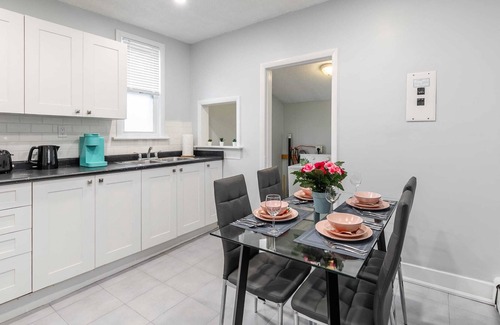 Kirkendall North Apartment | Modern 2BR Home - Central Hamilton!