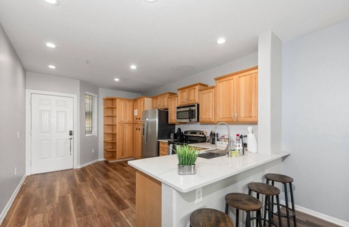 Tempe Apartment | Modern 2BR Near ASU|Pool, Gym & Pet-Frndly