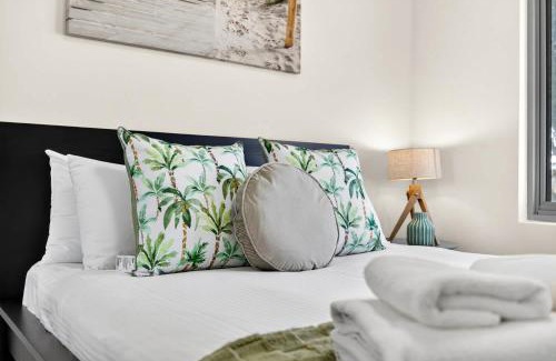 Rockingham Apartment | Modern 2BR Rockingham Retreat with Balcony