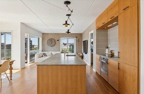 Sydhavnen Apartment | Modern 2BR Waterfront Apt