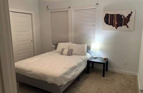 Eastside Promise Neighborhood House | Modern 3 bed home minutes from Downtown/Pearl!