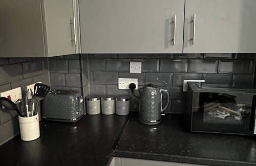 Clayton House | Modern 3 Bed house next to Etihad stadium and Co-op live