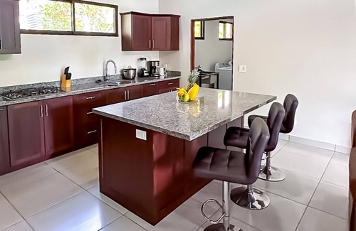 Uvita House | Modern 3-bed in Downtown Uvita with Pool