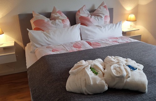 Muritz House | Modern 4 **** holiday home idyllic at the Tiefwarensee, 900 m to the old town
