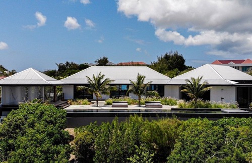 Pointe Milou Villa | Modern 6 BDRM Luxury Villa w BBQ and Pool