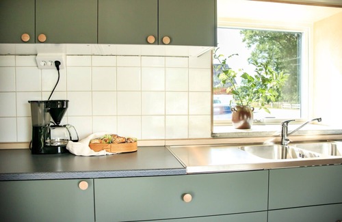 Jat House | Modern accommodation in a scenic setting