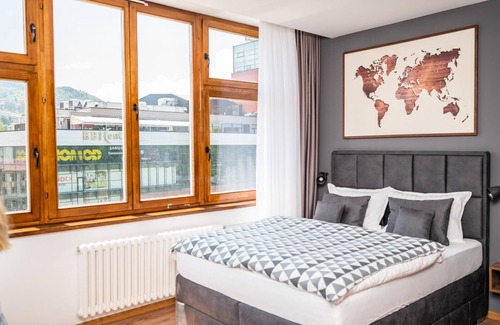 Old Town Apartment | Modern and Bright Studio - Main Street
