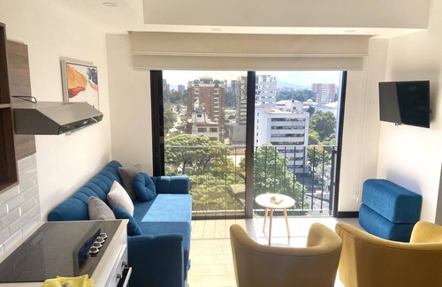 Zona 10 Apartment | Modern and centric 1 BDRM unit in Guatemala City