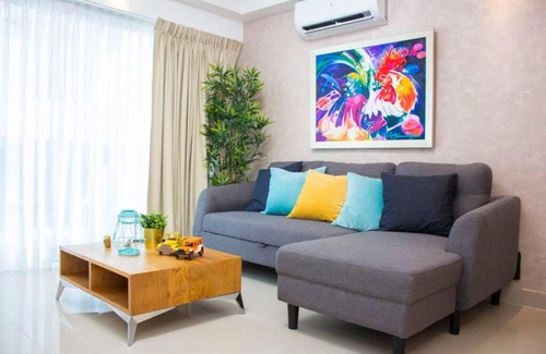 Bella Vista Apartment | Modern and centric Apartment with pool and gym at Downtown
