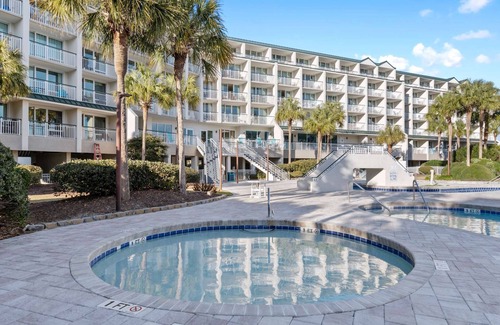 North Litchfield Beach Apartment | Modern and Contemporary Oceanfront Retreat | 2BR Suite