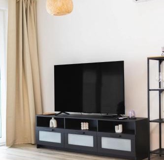 Old Town Apartment | Modern and Cozy flat with Balcony