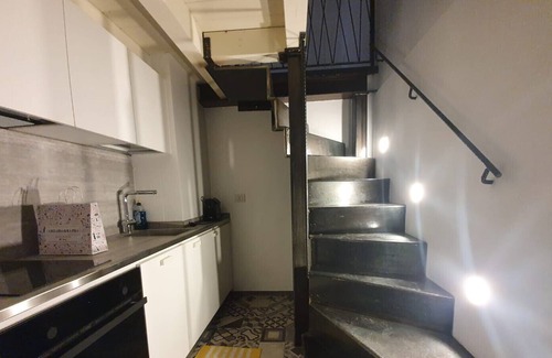 Tricolore Apartment | MODERN AND DESIGN LOFT MILANO CENTER
