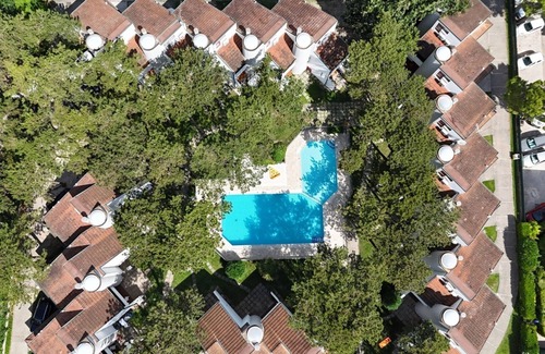 Lignano Sabbiadoro Apartment | Modern and fully equipped four room apartment with pool