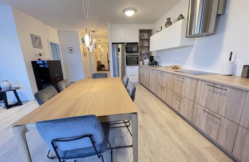Kopavogur Apartment | Modern and spacious 3 bedroom apartment in Kópavogur, centrally located.