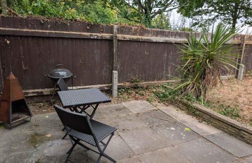 Newborough House | Modern and Spacious 3 Bedroom Home in Peterborough