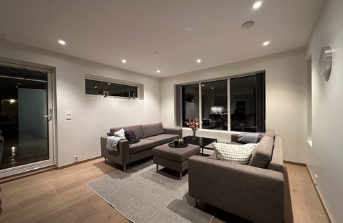 Tromso Apartment | Modern and spacious apartment withe grate view.