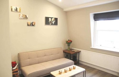 Golborne House | Modern and Stylish 2 Bedroom Flat in Notting Hill