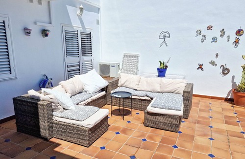 Ventanicas-El Cantal Apartment | Modern apartment for 4 people with stunning sea views and pool