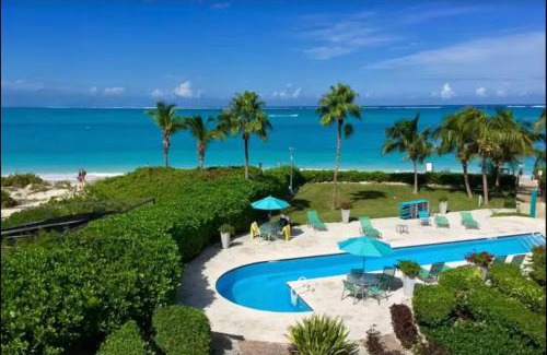 The Bight Apartment | Modern Apartament beachfront the bight settlement Turks and Caicos Island