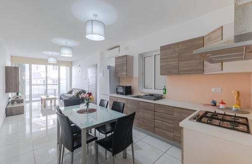 Bugibba Apartment | ★Modern Apartment Close to the Sea★