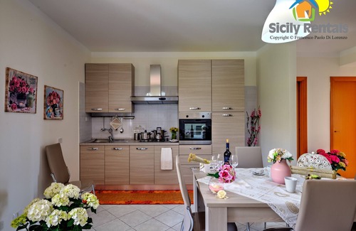 Porto Empedocle Apartment | Modern apartment with sea view