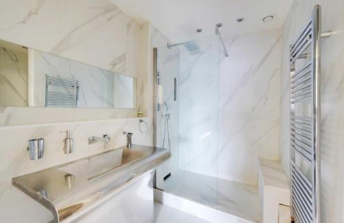 Neuilly-sur-Seine Apartment | Modern apartment - 3BR-6P - Neuilly-sur-Seine