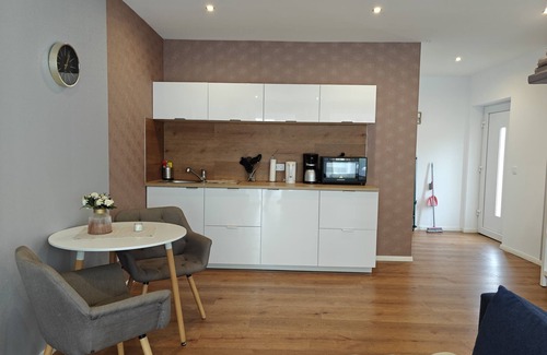 Groemitz Apartment | Modern apartment, private terrace, quiet location in the historic backyard
