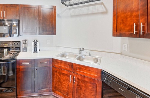 Johns Island Apartment | Modern Apartment in Prime Location (ID4878X11)