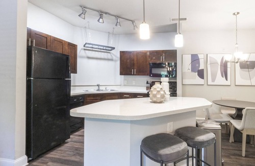 Johns Island Apartment | Modern Apartment in Prime Location (ID9129X58)